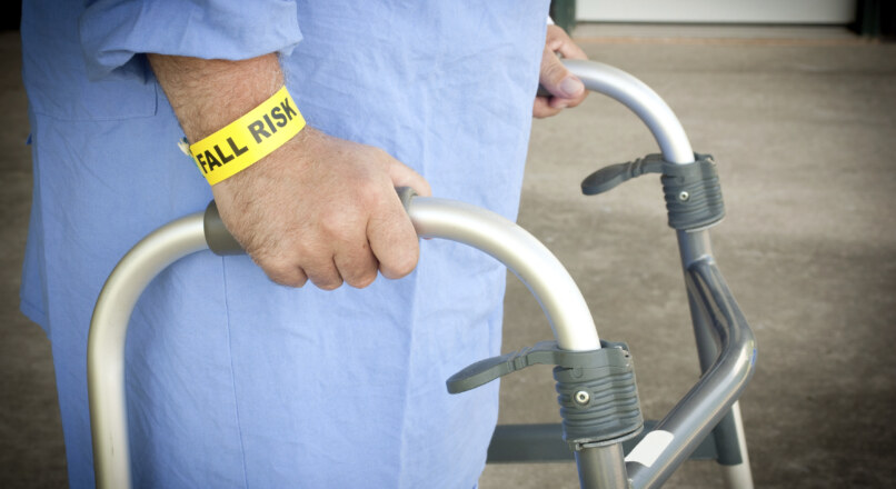 10 Things Caregivers Can Do To Prevent Falls at Home For Elderly Seniors With Dementia