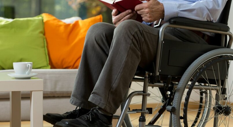 5 Best Wheelchair Pressure Cushions For Elderly Seniors To Prevent Tailbone Pain